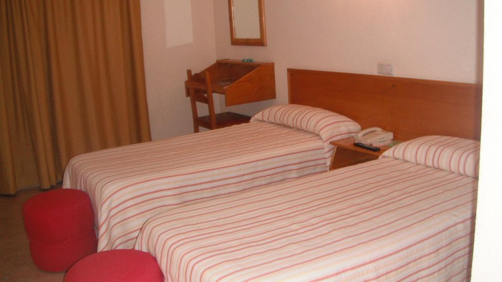 Hotel Bellavista La Puebla De Castro Phòng bức ảnh